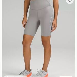 Lululemon Base Pace High-Rise Reflective Short 8" Gull Grey Size 6